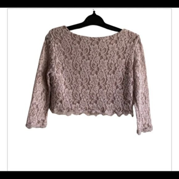 Aritzia Babaton Stuart Lace‎ Cropped Blouse Small - Picture 2 of 8